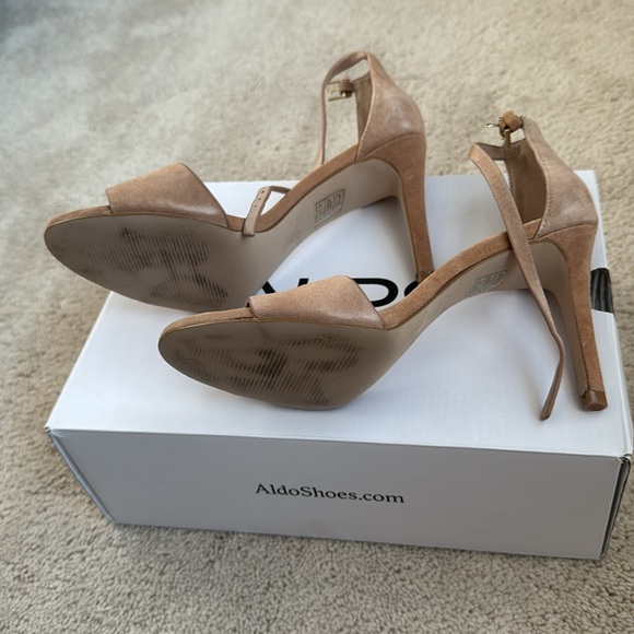 Aldo Tan Heels - Picture 4 of 5